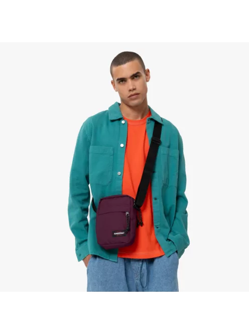 Eastpak The One kis válltáska szilva lila