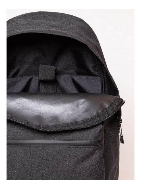 HeavyTools egyszerű hátizsák laptoptartós EGERD elegáns szürke