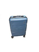 Extra rugalmas bőrönd szett
négy kerekes polipropilén fekete