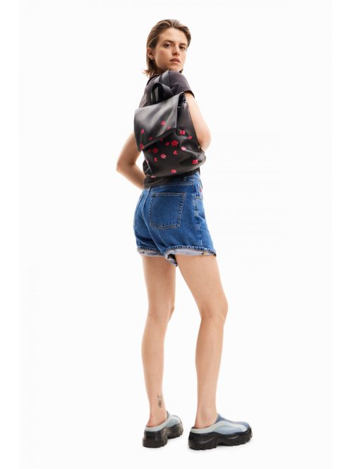 Desigual fedeles kis hátizsák festett virágok fekete