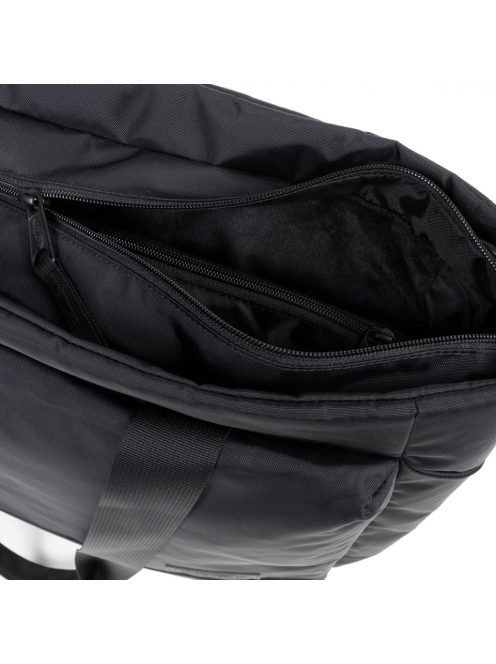 Eastpak CNNCT F SATCH nagy női laptoptartós válltáska fekete