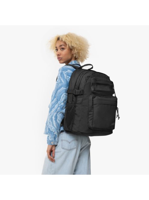 Eastpak Double PRO sok zsebes laptophátizsák fekete