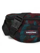 Eastpak Springer egyszerű övtáska fekete pálmalevél mintás