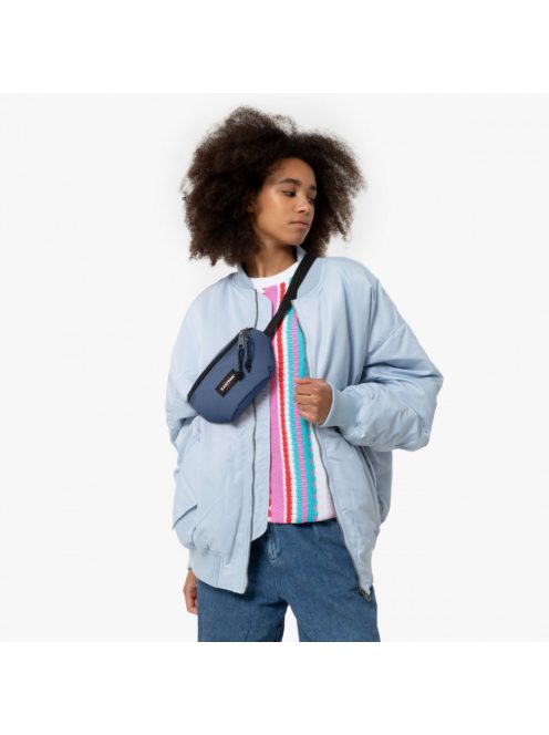 Eastpak SPRINGER egyszerű övtáska két zsebbel matt kék