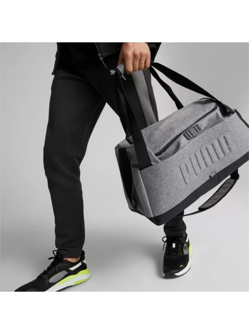 Puma elegáns kis méretű S sporttáska domború feliratos fekete