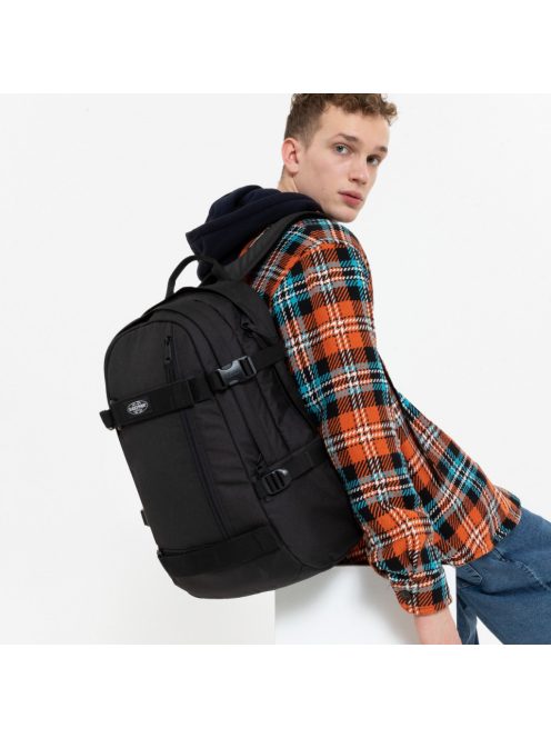 Eastpak Getter deszka tartós sok zsebes hátizsák fekete