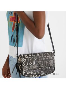   Új Desiguál női táska fedeles átvetős fazonú írásos bézs