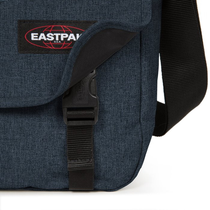 Eastpak DELEGATE+ nagy fedeles laptoptartós válltáska farmerkék