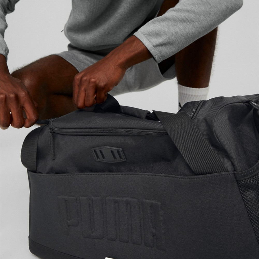 Puma elegáns kis méretű S sporttáska domború feliratos fekete