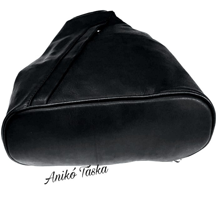 MaxModa olasz bőr háromszög háti fekete